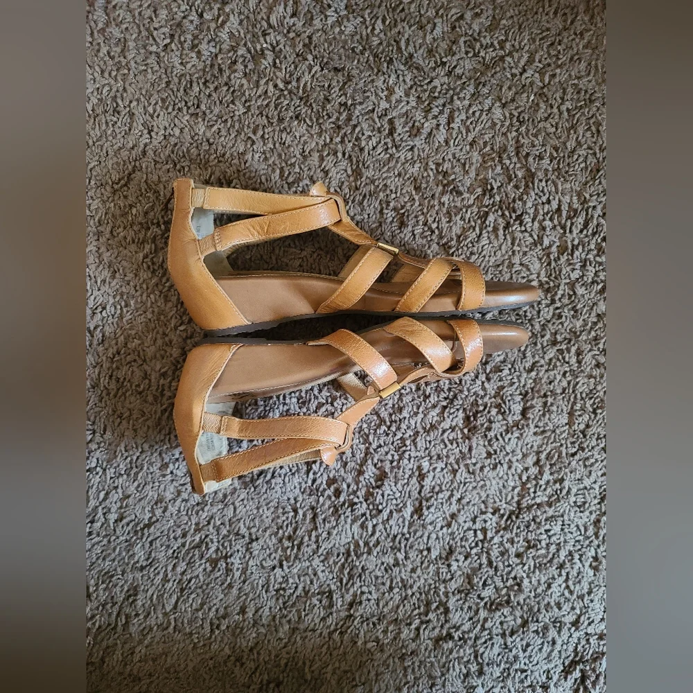 Sandals - Picture 3 of 6